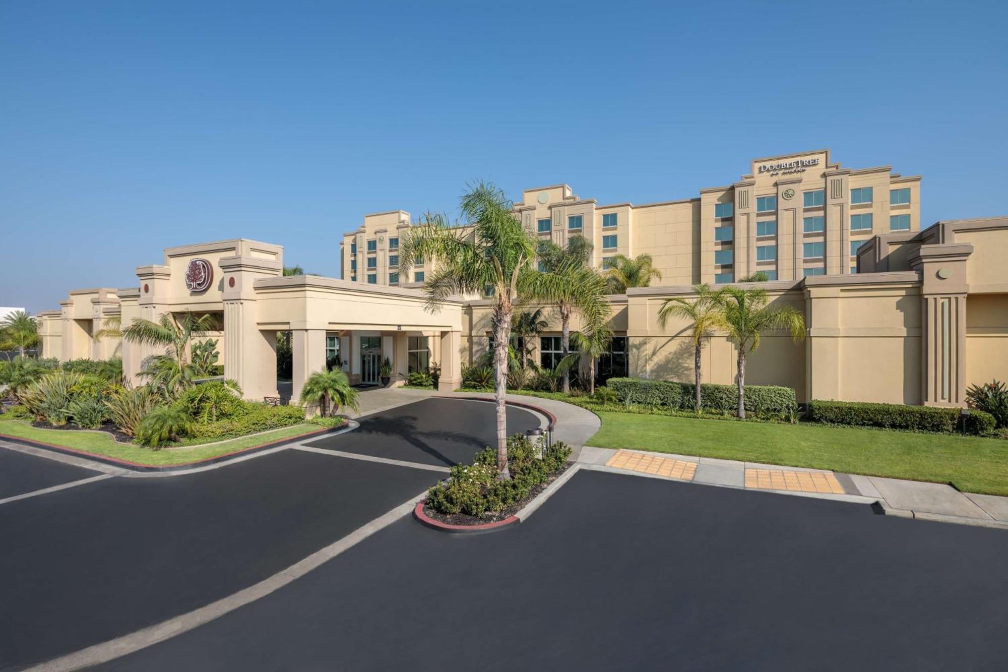Doubletree By Hilton Los Angeles/Commerce Eksteriør bilde