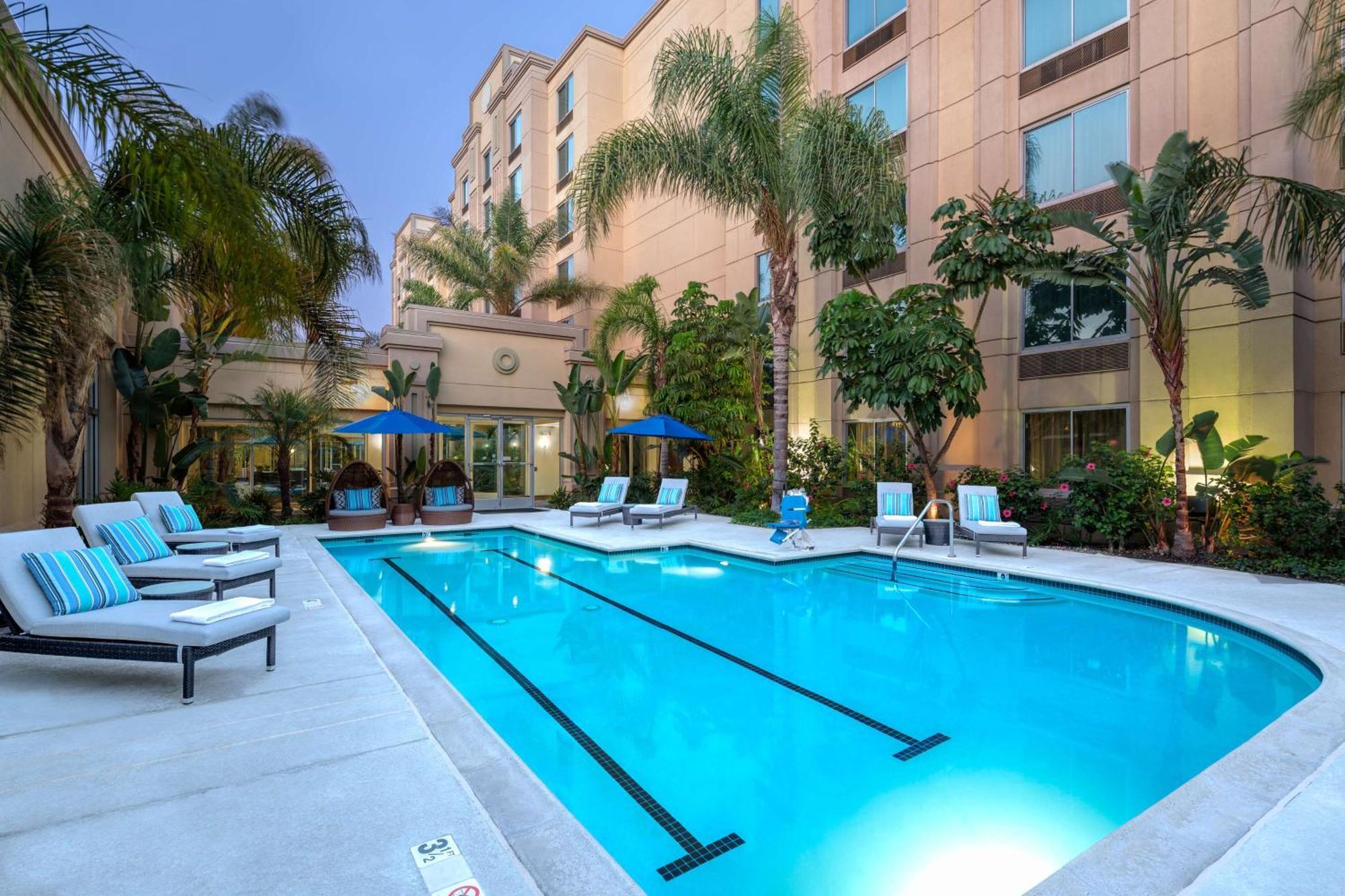 Doubletree By Hilton Los Angeles/Commerce Eksteriør bilde